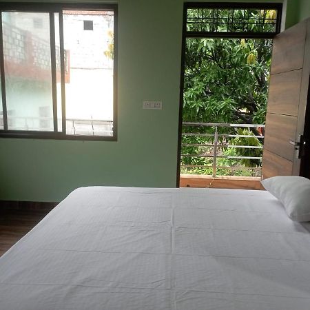 Crescent Moon Homestay Rishīkesh 外观 照片