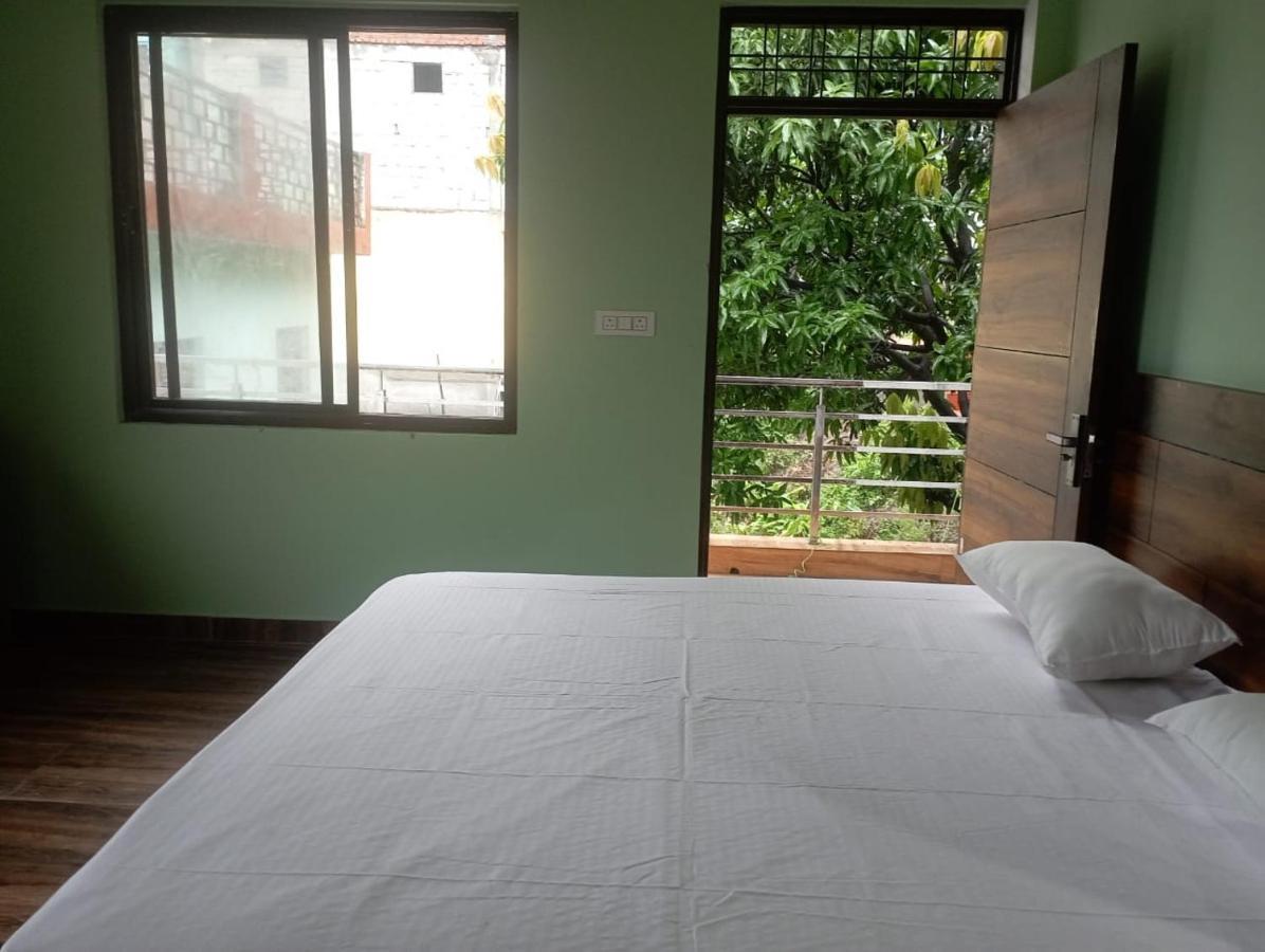 Crescent Moon Homestay Rishīkesh 外观 照片