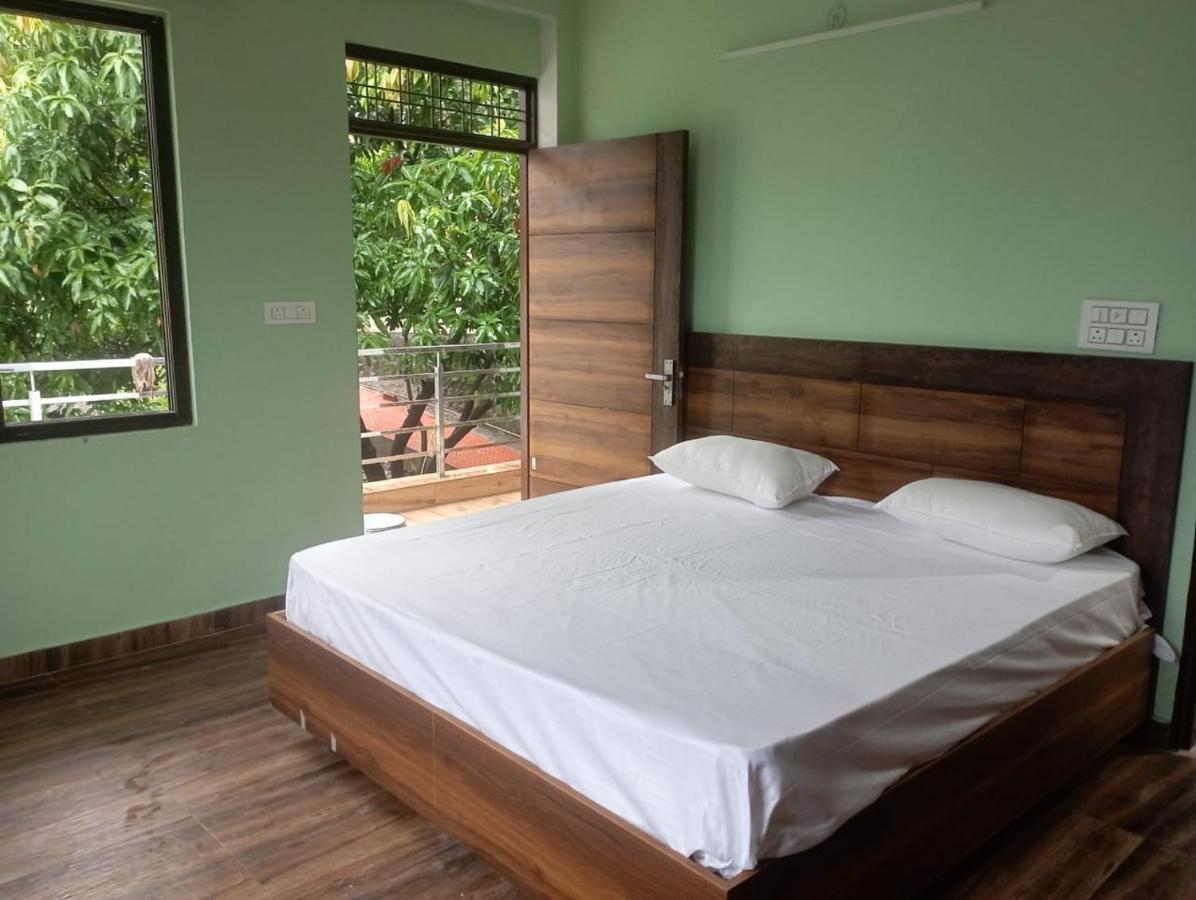 Crescent Moon Homestay Rishīkesh 外观 照片