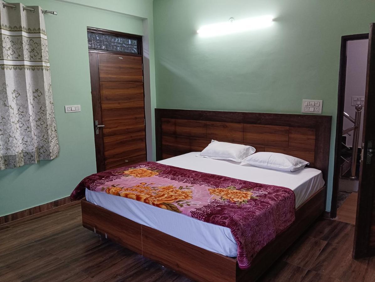Crescent Moon Homestay Rishīkesh 外观 照片